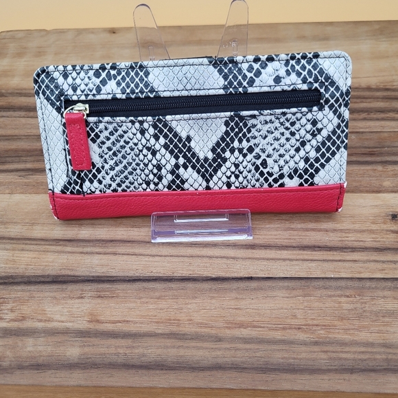 🩷 3/$15 Slim Snake Print Card Wallet, Black & White Print with Red Accents - Picture 2 of 7